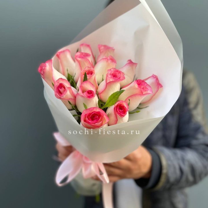 15 роз "Джумилия" в Твери