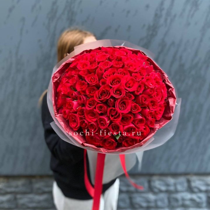 101  красная кенийская роза  в Твери