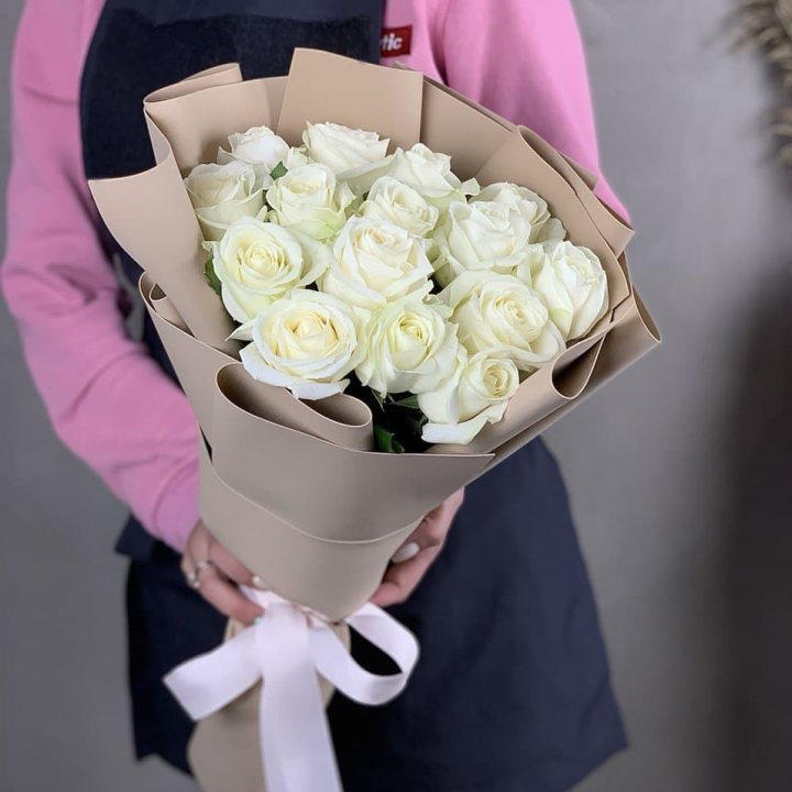 15 белых роз миракли в Твери