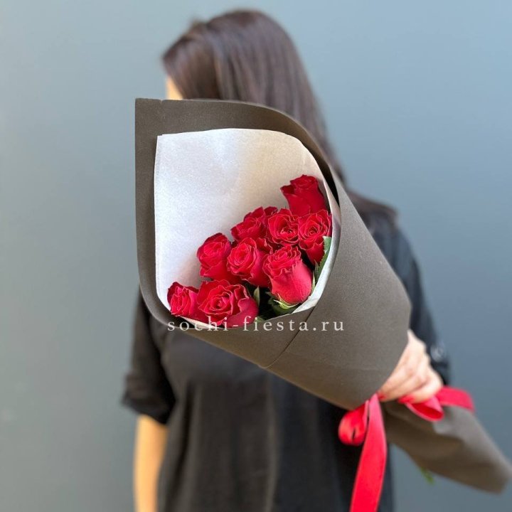 9 красных роз в фоамиране в Твери