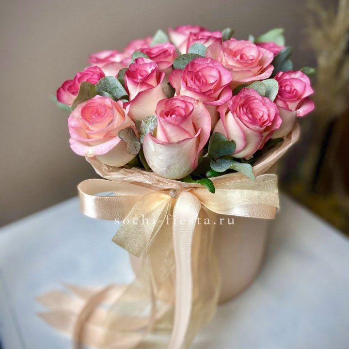 19 Роз Джумилия в коробке в Твери