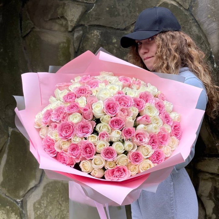 101 роза Миксбери в Твери