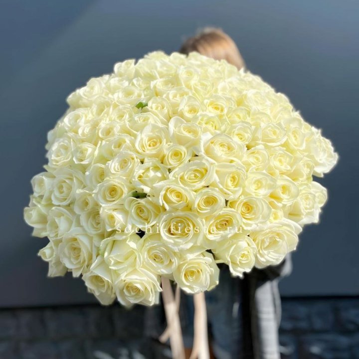 Букет  из 101 белой розы  в Твери