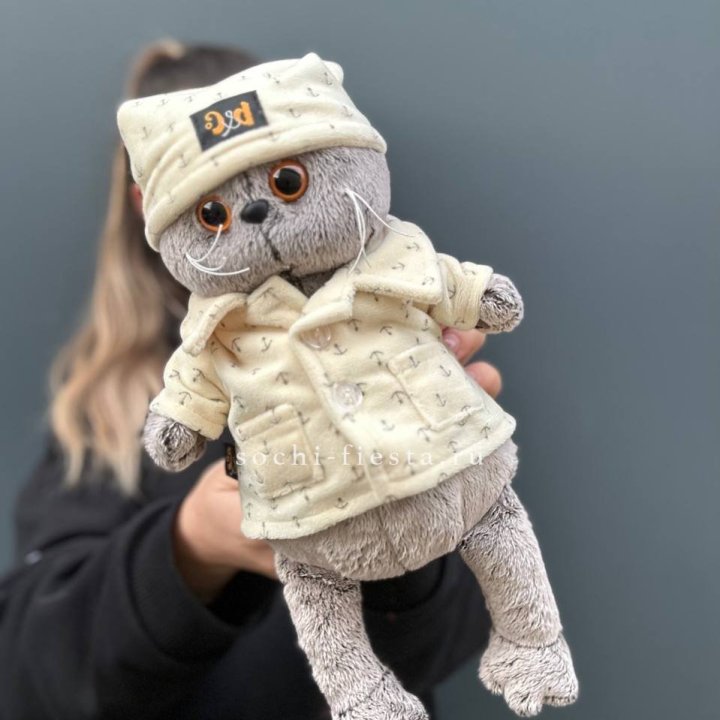 Кот Басик в пижаме в Твери