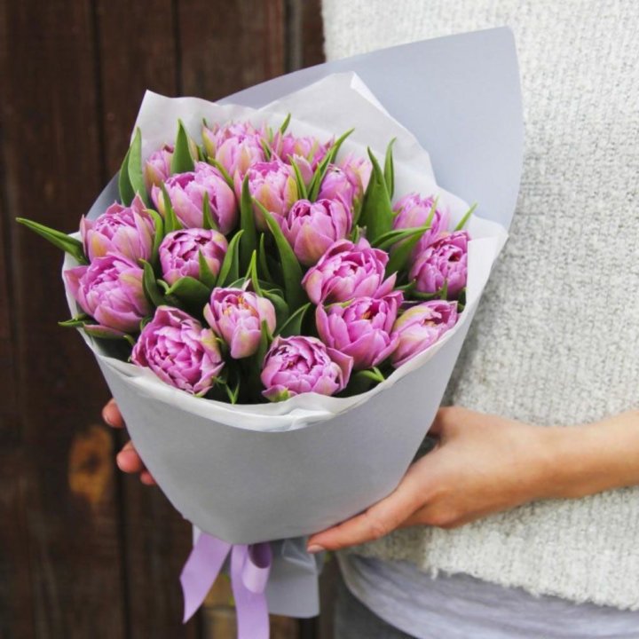 Букет пионовидных тюльпанов в Твери