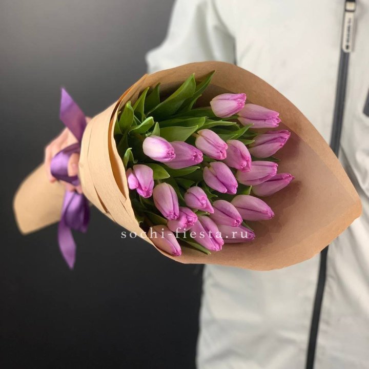 19 розовых  тюльпанов в Твери