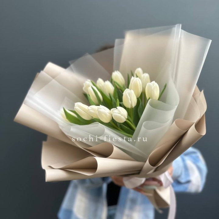 Букет из 15 белых тюльпанов в Твери