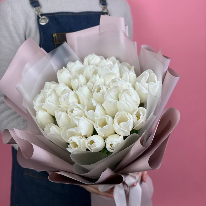 Букет белых тюльпанов "Пур-пур" в Твери